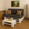 A living room scene with a pallet sofa and coffee table. Anteprima dell’immagine prodotto