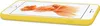 A yellow iPhone case with a fish wallpaper on the screen. Produktbild-Vorschau