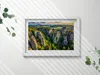 Landschaft mit malerischen Bergen und Wäldern aus der Produktbild-Vorschau 2