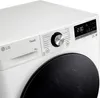 Close-up of the control panel and door of a white LG washing machine. Produktbild-Vorschau