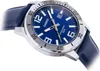 A close-up, angled shot of a Casio men's watch with a blue dial and leather strap. Produktbild-Vorschau