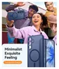 People are taking a selfie with a phone case. Produktbild-Vorschau