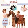 Two young girls interacting with a plush toy horse, with inset images showing different scenarios. Produktbild-Vorschau