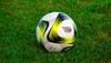 Ballon de football jaune et noir - taille 3 Voir les images du produit 1