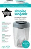 The image shows the packaging of a Tommee Tippee Simplee Sangenic nappy disposal bin. Voir les images du produit