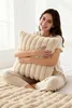 Kissenbezug 45X45 Geprägt Plüsch Dickes Fell Fluffig Beige Produktbild-Vorschau 2