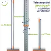 A diagram showing a telescopic broom handle with measurements and instructions on how to adjust its length. Produktbild-Vorschau