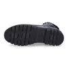 The sole of a black boot is shown against a white background. Anteprima dell’immagine prodotto