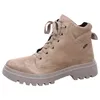 A single beige boot on a white background. Produktbild-Vorschau
