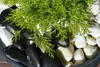 Schwarze Flusskiesel 3–5 cm, 1 kg – Polierte Natursteine Produktbild-Vorschau 3