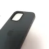 Apple iPhone 16 Pro Max Silikon Case mit MagSafe – Schwarz, Produktbild-Vorschau 16