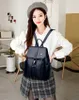 Sac à dos pour femme noir - Élégance pour tous les jours - Voir les images du produit 15