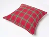 HOMESCAPES Roter Schottenmuster-Kissenbezug Edward, 60 x 60 Produktbild-Vorschau 4