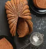 Nordic Ware - Classic Fluted Loaf Pan NW 81677 Anteprima dell’immagine prodotto 3