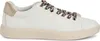 A side view of a white low-top sneaker with beige soles and leopard print laces. Voir les images du produit