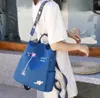 Damenrucksack - Stilvoll durch die Stadt - Wasserdicht - Produktbild-Vorschau 4