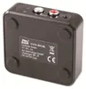 The bottom view of a black electronic device with labels and connectors. Anteprima dell’immagine prodotto