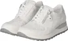 A pair of white women's sneakers with a floral pattern on the toe box and side panels, and a grey sole. Produktbild-Vorschau