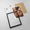 Gerahmtes Poster - Schwarzer Rahmen - Hände Strand Gold - Produktbild-Vorschau 4