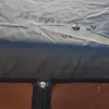 Drei-Personen-Schaukelstuhl mit schwarzem Moskitonetz, Produktbild-Vorschau 6