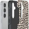 A close-up view of a phone case with a leopard print pattern next to a silver smartphone. Produktbild-Vorschau