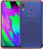 A phone case is shown next to a smartphone. Produktbild-Vorschau