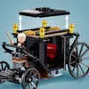 A LEGO Harry Potter carriage with a minifigure driver, showing the roof being lifted. Náhled obrázku produktu