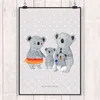 Mr. & Mrs. Panda Bild Koala Familie DIN A1 - Grau Pastell - Produktbild-Vorschau 2