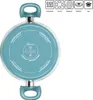 The bottom view of a teal cooking pot with handles, showing various icons and text indicating its features and compatibility with different stovetops. Anteprima dell’immagine prodotto