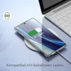 A smartphone case is shown wirelessly charging on a charging pad next to a laptop. Anteprima dell’immagine prodotto