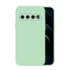 A light green phone case is shown from the back, with a portion of a smartphone visible on the right side. Produktbild-Vorschau