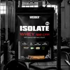 A bag of protein powder is displayed in a gym setting. Produktbild-Vorschau