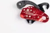 Rotes Abseil- und Auffanggerät LOV3 von TAZ mit schwarzem Hebel und Metallteilen Produktbild-Vorschau