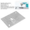 A sewing machine needle plate with measurements and specifications is shown against a plain background, next to an image of a sewing machine. Produktbild-Vorschau