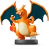 A figurine of the Pokemon Charizard on a black base. Anteprima dell’immagine prodotto