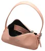 LACOSTE sac à épaule Daily City Shoulder Bag Miami saumon Voir les images du produit 10