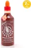 A bottle of Sriracha hot chilli sauce against a white background. Produktbild-Vorschau