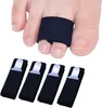 Close-up of toes with toe separators. Produktbild-Vorschau