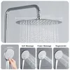 A collage showing a showerhead with water flowing, and close-ups of the showerhead demonstrating different spray modes and a hand adjusting it. Anteprima dell’immagine prodotto