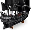 LEGO ICONS 10365 Le bateau pirate du capitaine Jack Sparrow Voir les images du produit 16