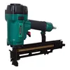 A green and black pneumatic nail gun is shown against a white background. Produktbild-Vorschau