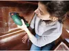 A person is using a Bosch Delta sander on a wooden surface. Produktbild-Vorschau
