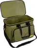 A green fishing bag with its lid open, showing the interior. It has black handles and a black shoulder strap. Anteprima dell’immagine prodotto