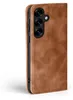 A close-up side view of a brown leather phone case with a camera cutout. Produktbild-Vorschau