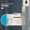A close-up marketing image of a silver door handle with text overlays and a guarantee badge. Produktbild-Vorschau