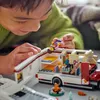 LEGO City Camping-car Aventure - Caravane Jouet pour Voir les images du produit 53