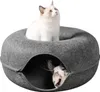 Two cats are in a round, gray cat bed with an opening. Produktbild-Vorschau