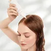 Exfoliante purificante para el cuero cabelludo Moroccanoil, Vista previa de la imagen del producto 3