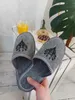 Filz Hausschuhe Damen – Hüttenschuhe mit Stickerei – Grau – Produktbild-Vorschau 8