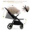 A side view of a beige and black baby stroller with animated arrows indicating adjustable features. Voir les images du produit